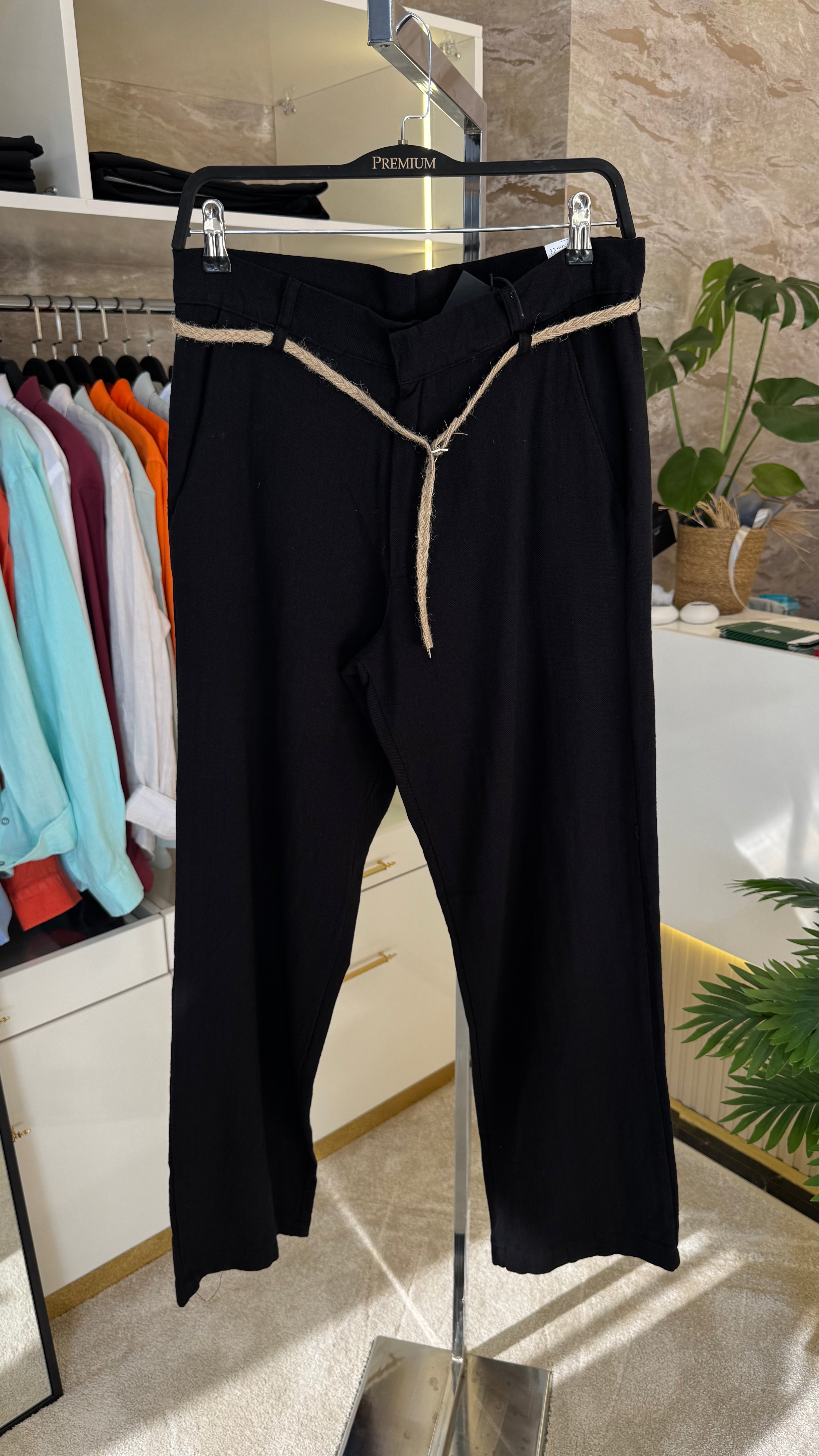 Hasır Kemerli Keten Pantolon — Siyah